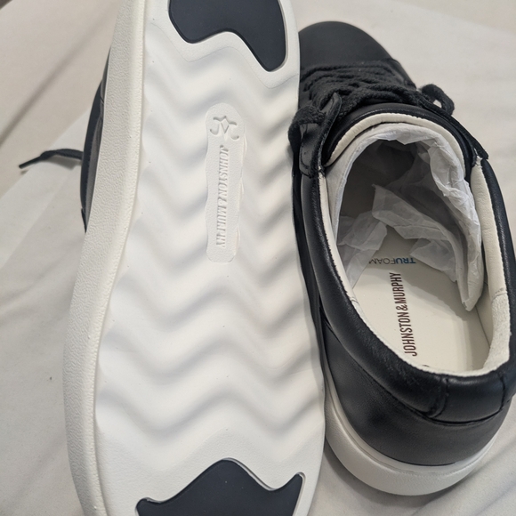 Black Leather Women's Sneakers - Picture 4 of 4